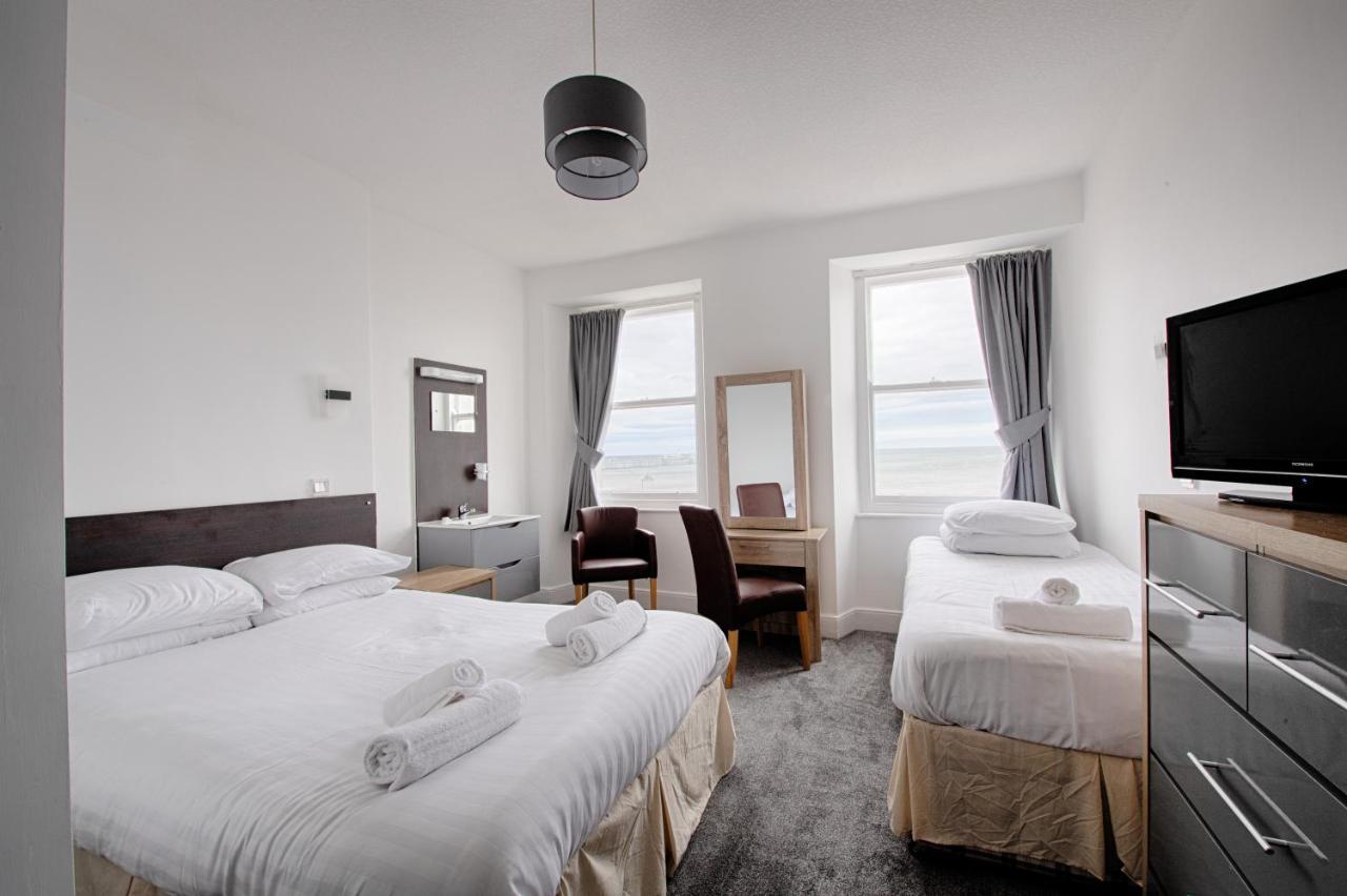 חלנדודנו Whitehouse Hotel מראה חיצוני תמונה