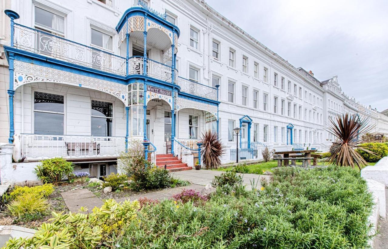חלנדודנו Whitehouse Hotel מראה חיצוני תמונה